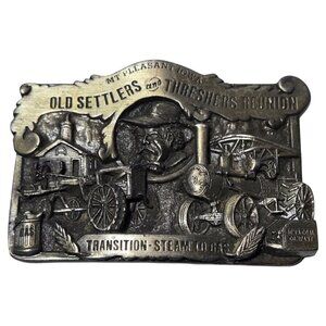 Mt Pleasant Iowa  Belt Buckle Old Settlers and Threshers Reunion 1982 Distressed